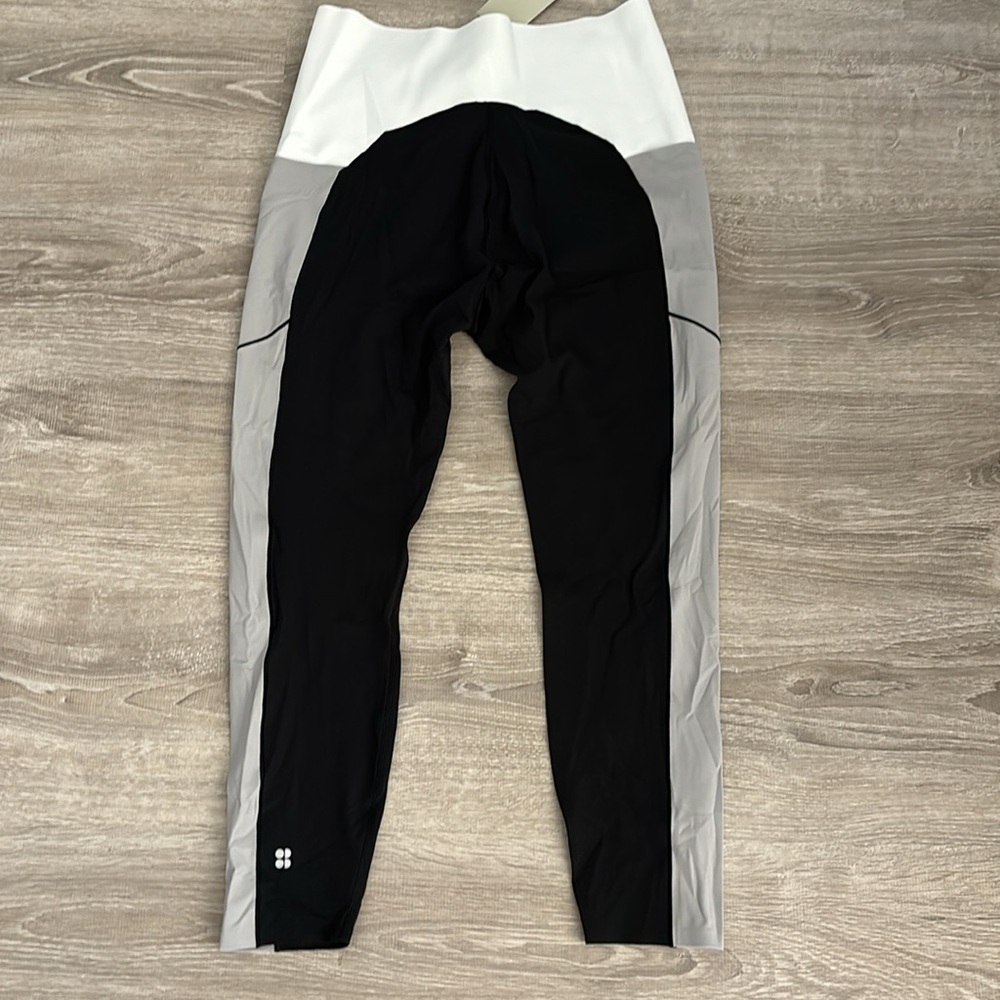 New Sweaty Betty Power 7/8” Leggings—black, gray & white. Size Large. - Picture 5 of 6